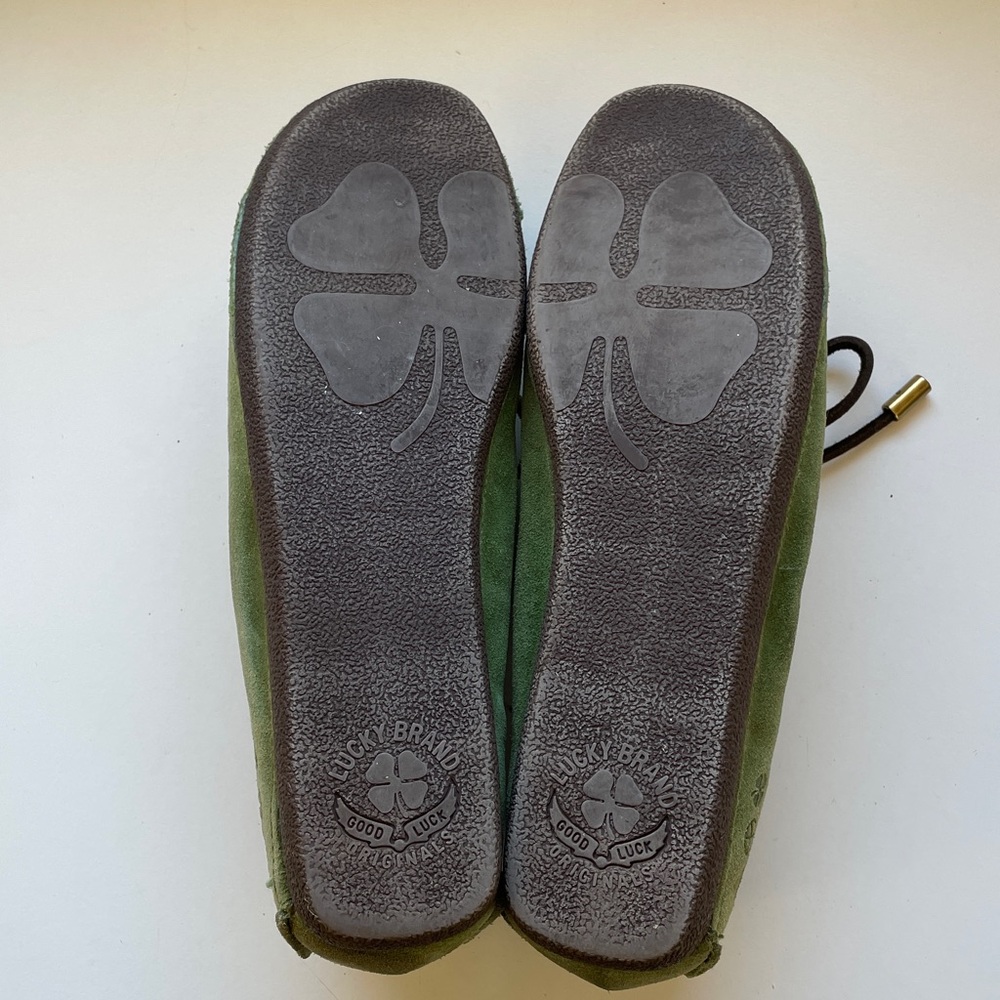 Lucky Brand Women’s Suede Wallabee Laced Moccasin - Picture 10 of 11
